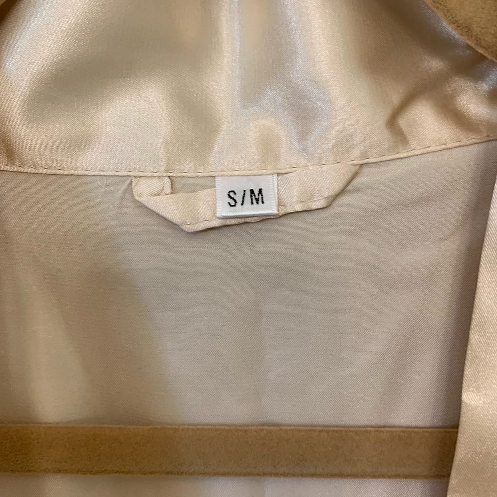 NWOT Pretty Robe - Picture 3 of 5